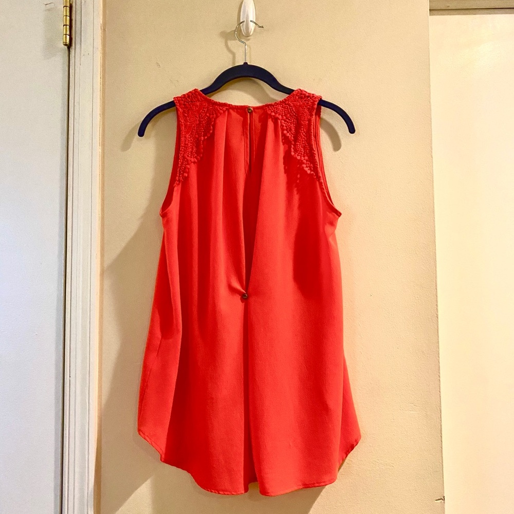Coral Flowing Top - Picture 2 of 2